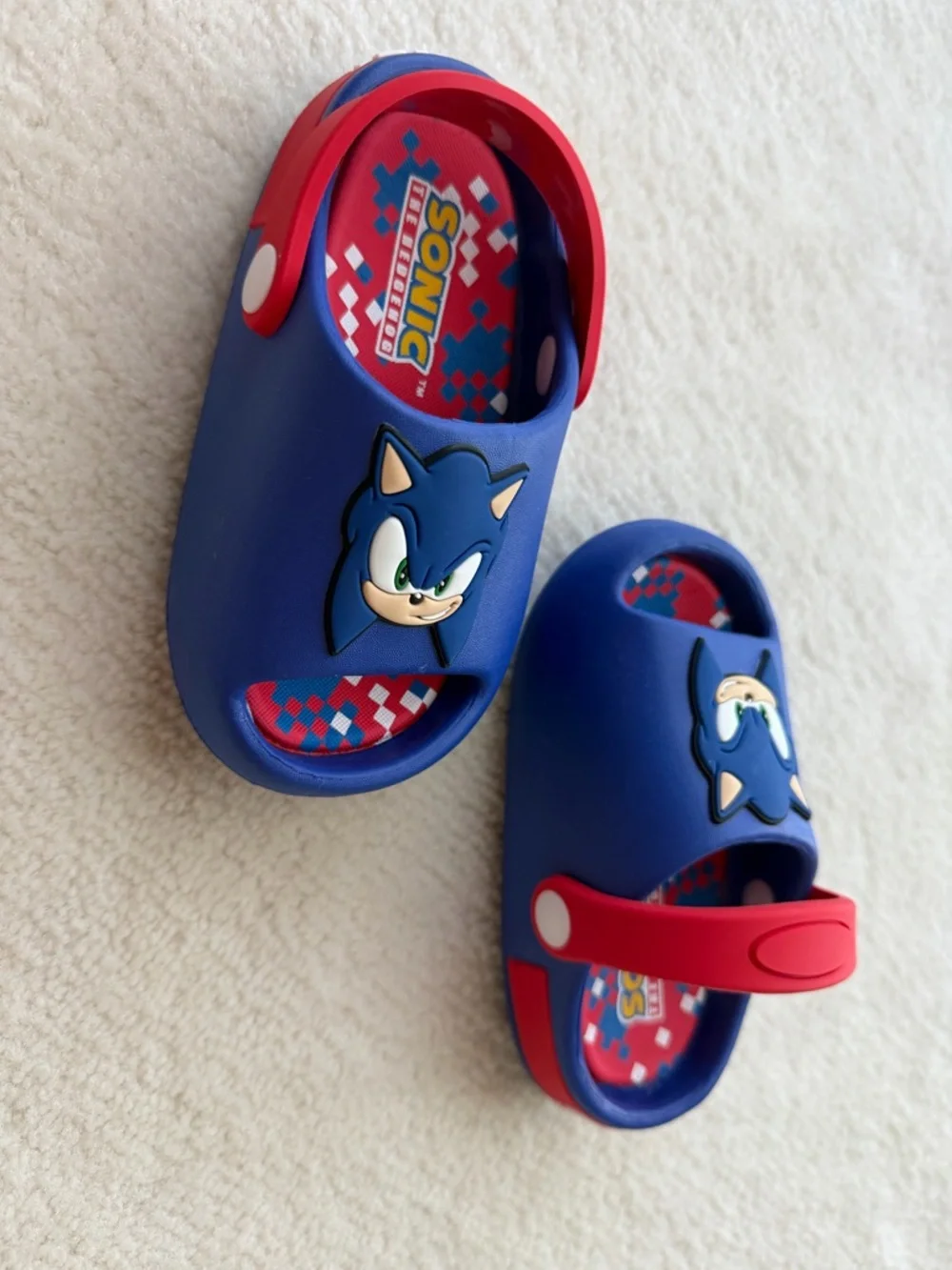 BNWT Sonic the Hedgehog Kids Blue and Red Slip-On Sandals Flip Flops